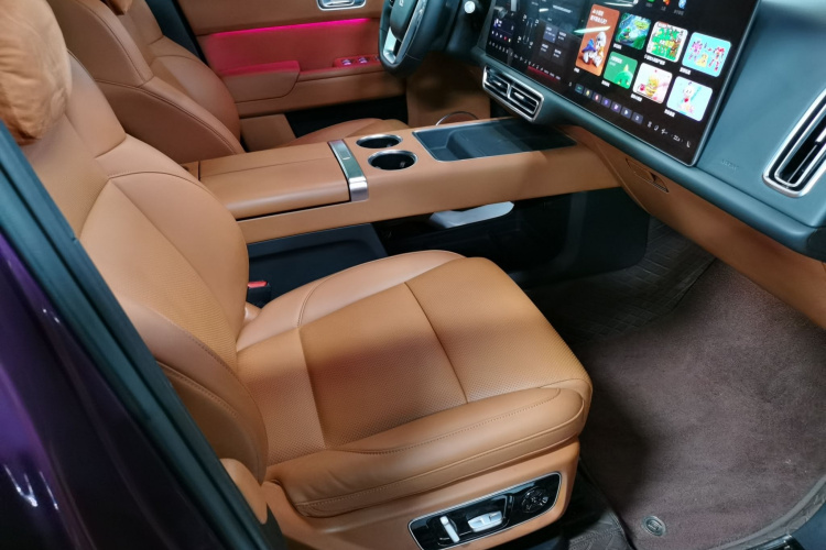 理想汽车 理想L9 2022款 Max局部细节41