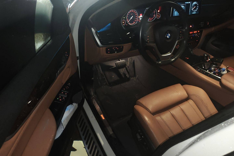 宝马X6 2017款 xDrive28i中控内饰20