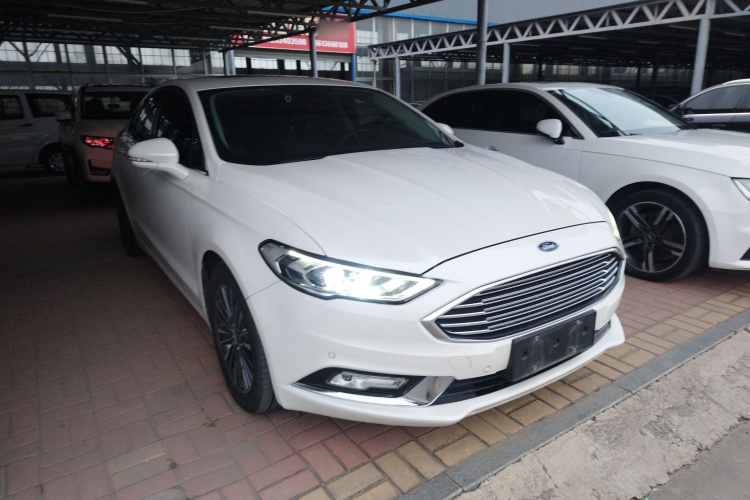 福特 蒙迪欧 2017款 EcoBoost 180 豪华型车身外观3