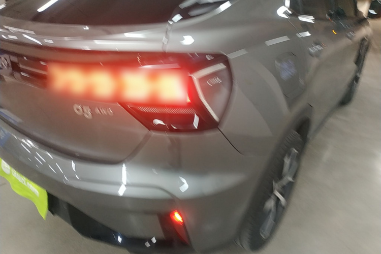 领克05 2020款 2.0TD 四驱劲Plus车身外观9