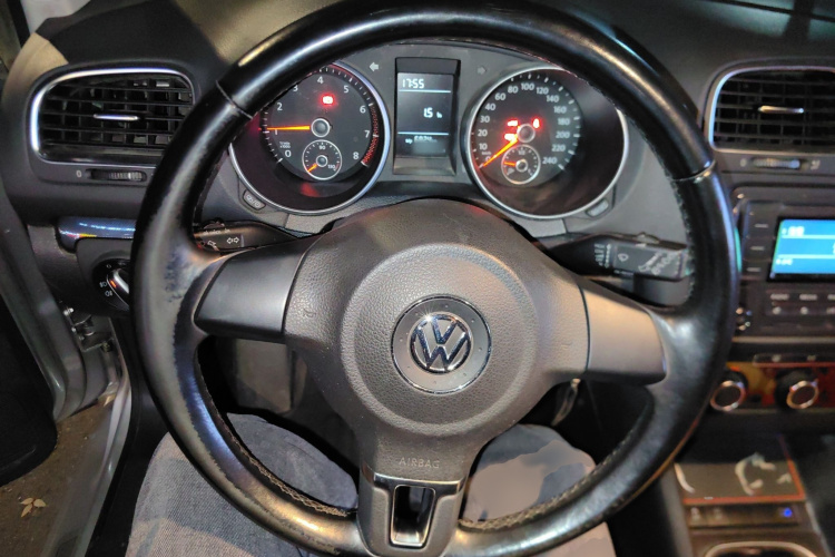 大众 高尔夫 2012款 1.6 手动舒适型局部细节13