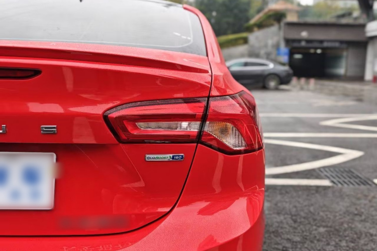 福特 福克斯 2020款 三厢 EcoBoost 180 自动ST Line局部细节9007