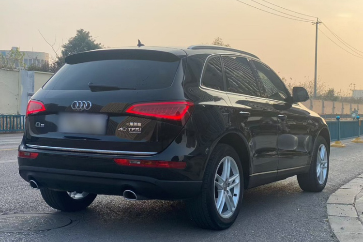 奥迪Q5 2017款 40 TFSI 舒适型车身外观6001