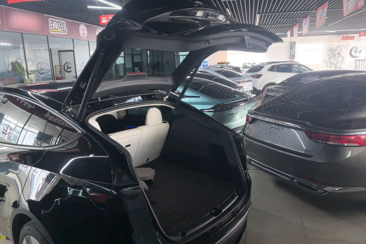 特斯拉 Model Y 2022款 改款 后轮驱动版局部细节23