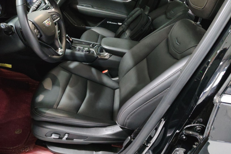 凯迪拉克XT6 2022款 2.0T 六座四驱风尚型中控内饰19