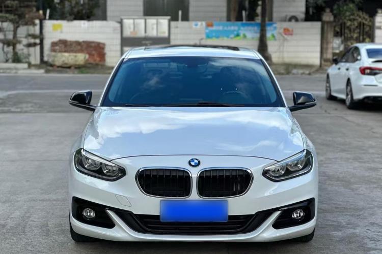 宝马1系 2018款 118i 运动型车身外观6001