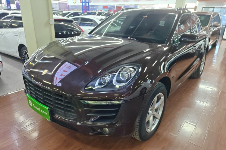 保时捷 2014款 Macan 2.0T车身外观1