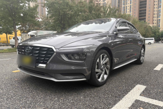 现代 名图 2021款 1.8L CVT LUX尊贵版