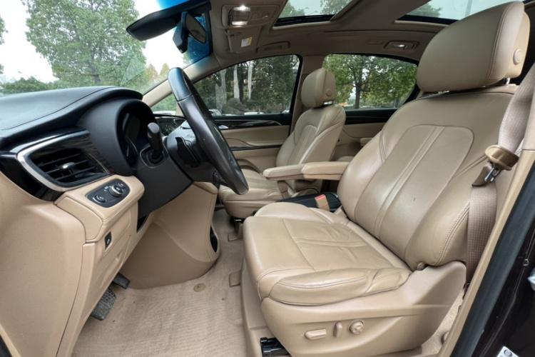 别克GL8 2017款 ES 28T 豪华型 国V中控内饰7007