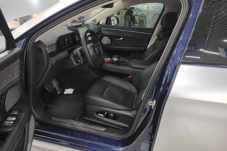 鸿蒙智行 问界M5 2022款 增程四驱性能版中控内饰19