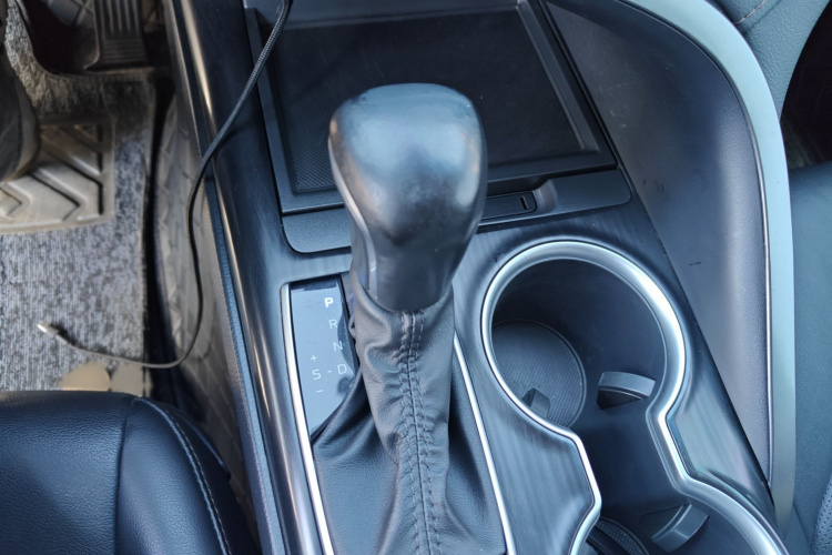 丰田 凯美瑞 2023款 双擎 2.5HG 豪华版局部细节18