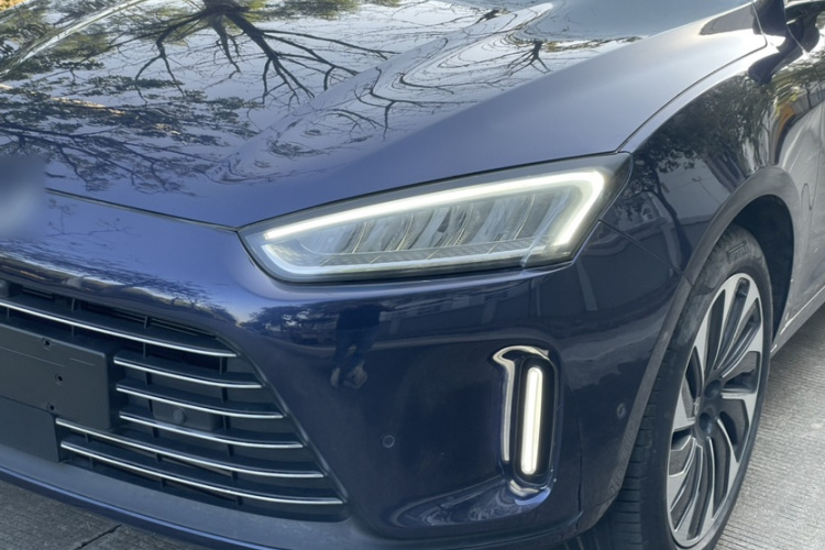 鸿蒙智行 问界M5 2022款 增程四驱旗舰版车身外观6010