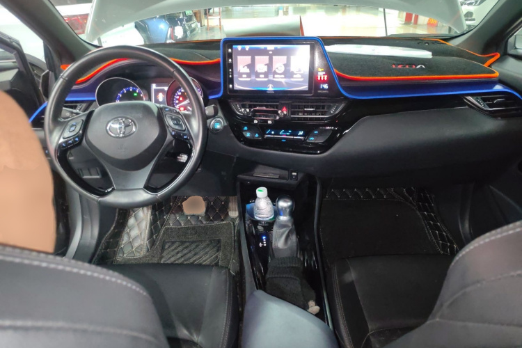 丰田 奕泽IZOA 2018款 2.0L 奕驰版 国VI中控内饰12
