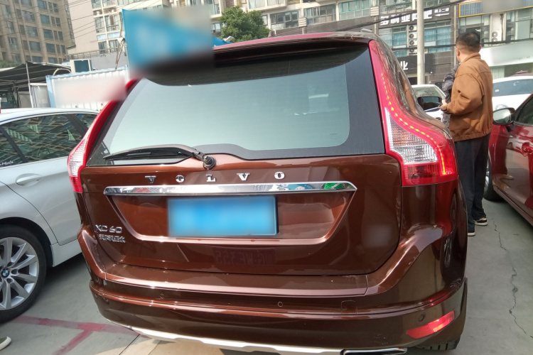 沃尔沃XC60 2015款 T5 AWD 智远版车身外观6