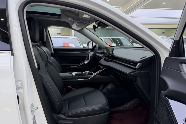 哈弗H6 2024款 1.5T 两驱经典版中控内饰7004