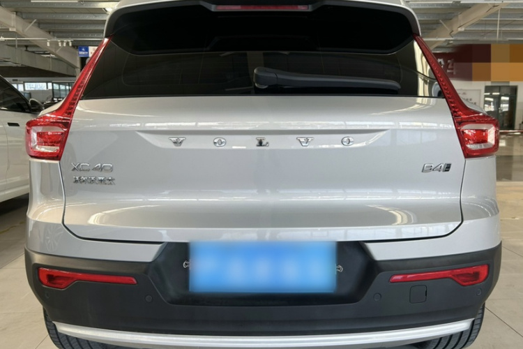 沃尔沃XC40 2023款 B4 四驱智雅豪华版车身外观6005