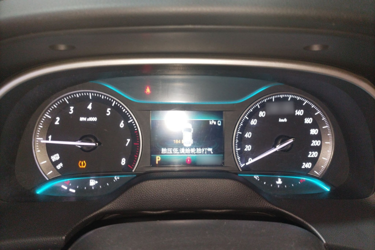 别克 英朗 2019款 18T 自动互联精英型 国V局部细节14