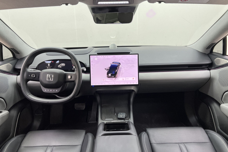 极氪007 2024款 四驱版 75kWh中控内饰7002