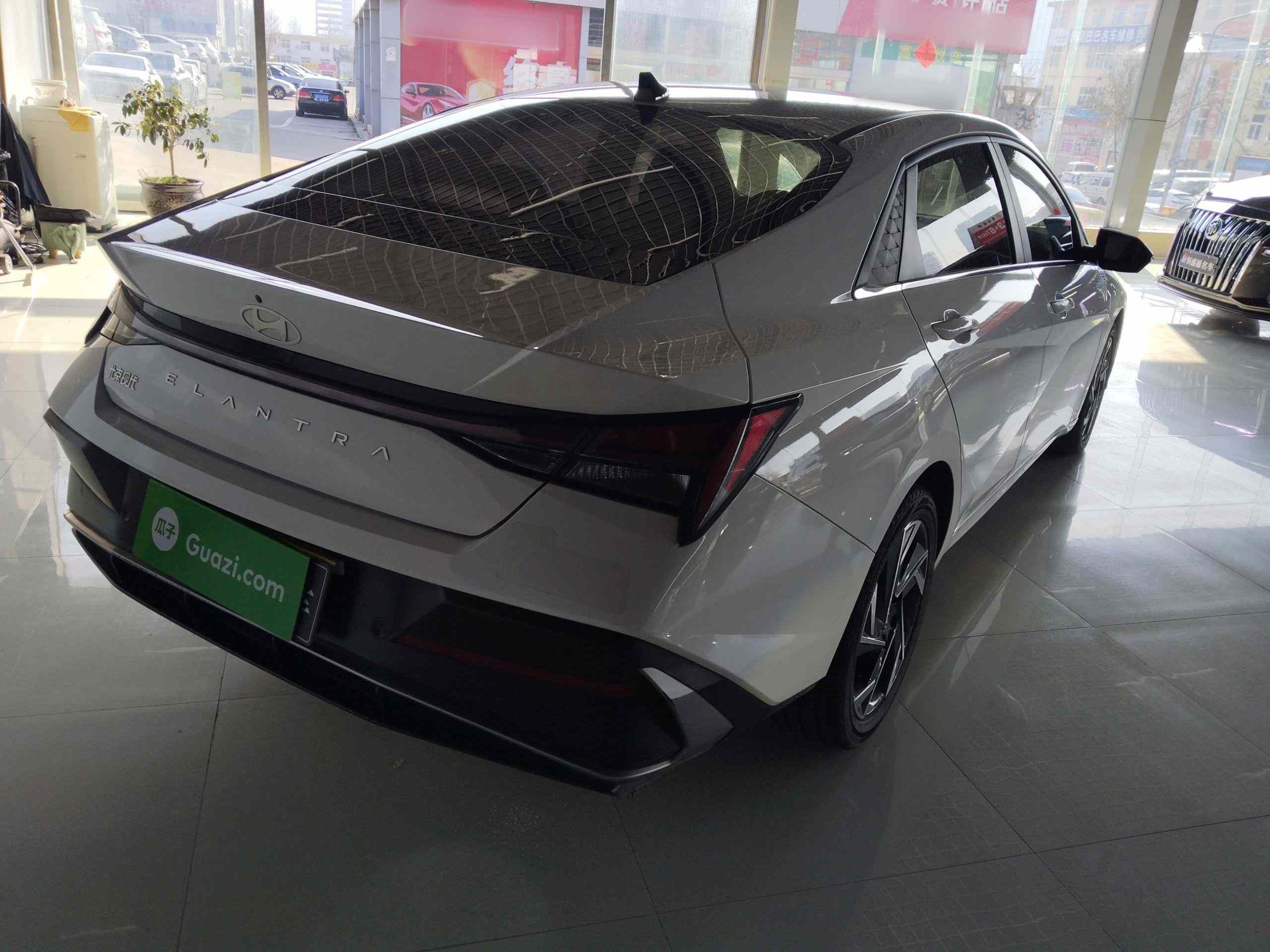 现代 伊兰特 2023款 1.5L CVT GLX精英版(5)