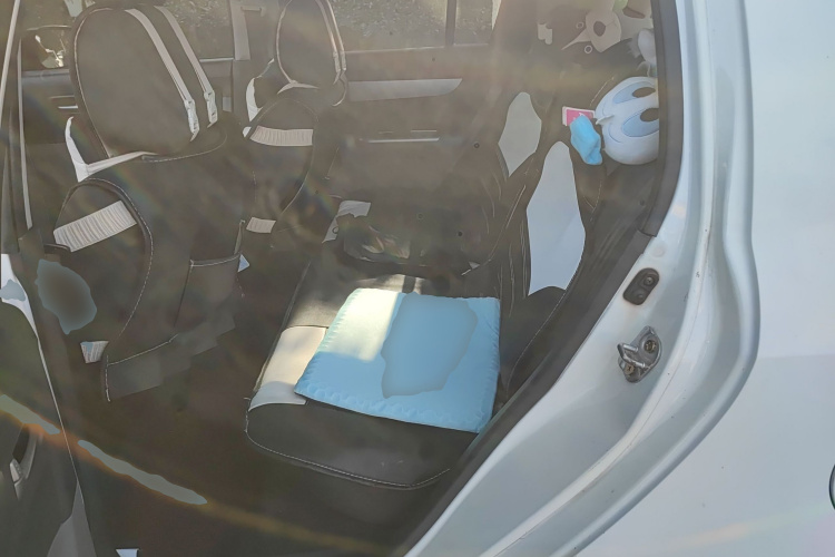 铃木 雨燕 2014款 1.5L 自动时尚型中控内饰21