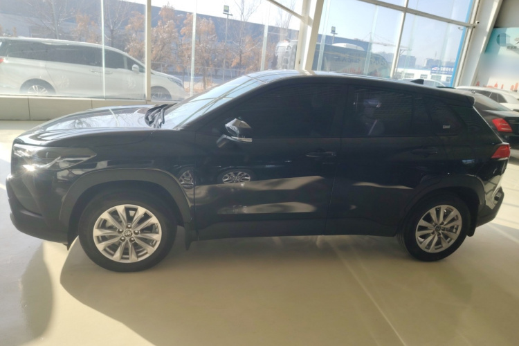 丰田 卡罗拉锐放 2023款 2.0L 先锋版车身外观6003