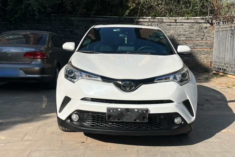 丰田C-HR 2020款 2.0L 领先版车身外观6011