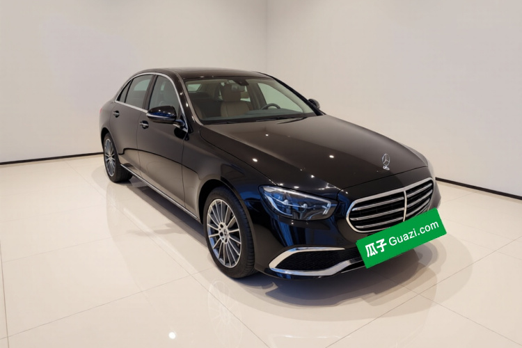 奔驰E级 2021款 改款 E 260 L车身外观3