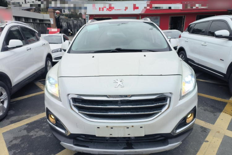 标致3008 2015款 1.6THP 自动经典版车身外观2