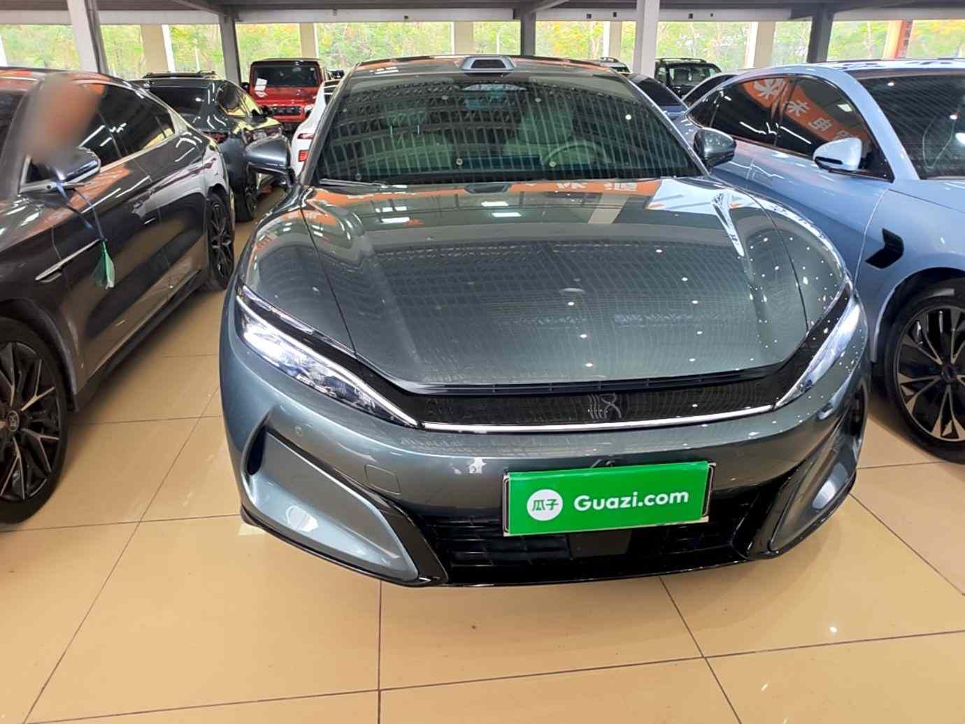 比亚迪 汉L 2025款 DM-i 200KM激光雷达尊享型(1)