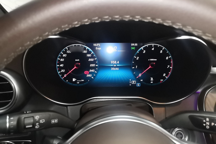 奔驰GLC 2022款 改款二 GLC 260 L 4MATIC 豪华型局部细节14