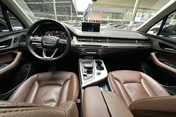 奥迪Q7 2018款 40 TFSI S line运动型中控内饰7007
