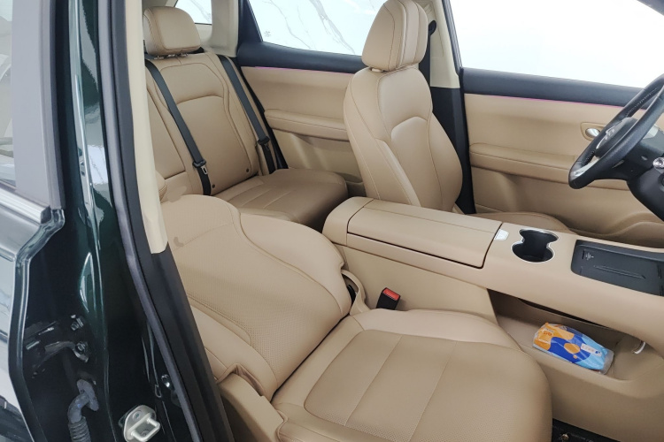 蓝电E5 PLUS 2025款 165km 长续航版PLUS 5座局部细节41