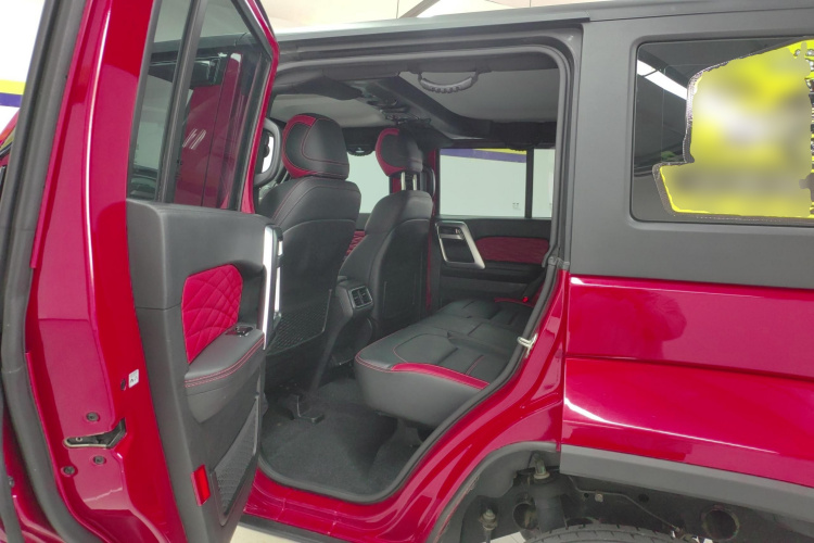 北京BJ40 2020款 2.0T 自动四驱城市猎人版侠客型中控内饰21