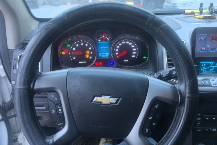 雪佛兰 科帕奇 2015款 2.4L 四驱旗舰版 7座中控内饰13