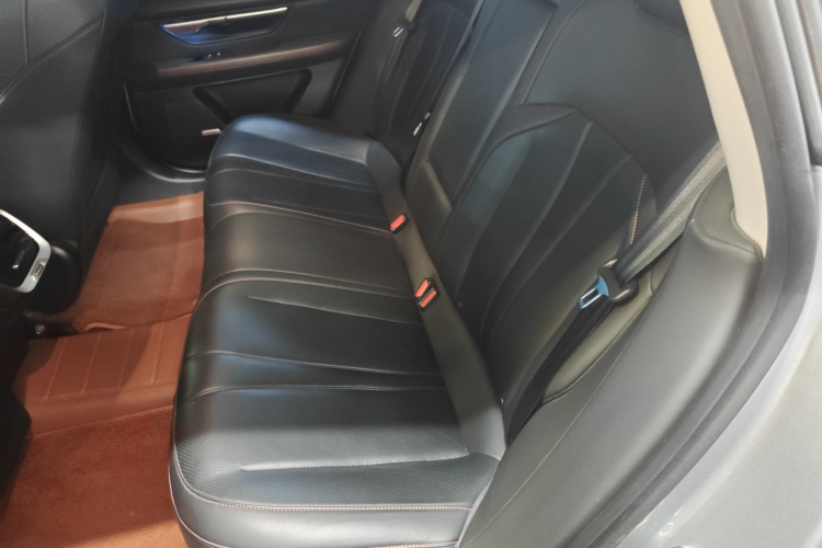 小鹏P7 2022款 480E中控内饰7004