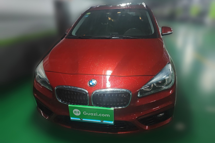 宝马2系多功能旅行车 2015款 218i 运动设计套装车身外观6001