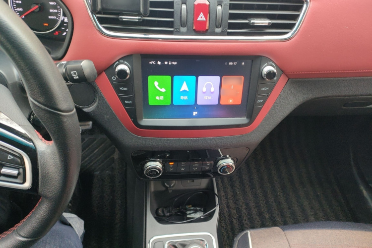 江汽集团 瑞风S2 2018款 智驱版 1.5L 手动豪华智能型局部细节16