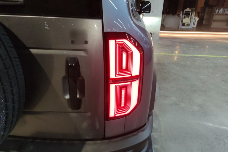 方程豹 豹5 2023款 探索版车身外观6006