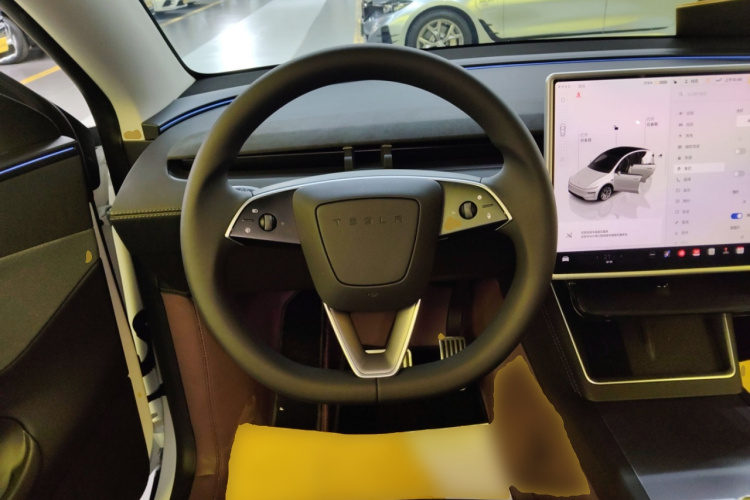 特斯拉 Model Y 2025款 后轮驱动 首发版中控内饰13