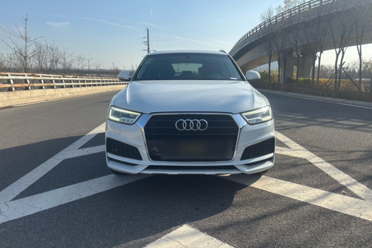 奥迪Q3 2018款 30周年年型 35 TFSI 运动型车身外观6004