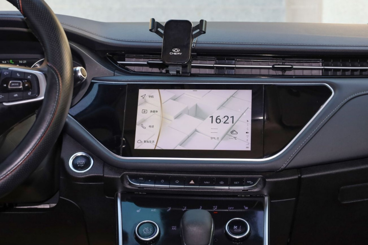 奇瑞 艾瑞泽GX 2019款 Pro 1.5T CVT睿色版 国VI中控内饰7005