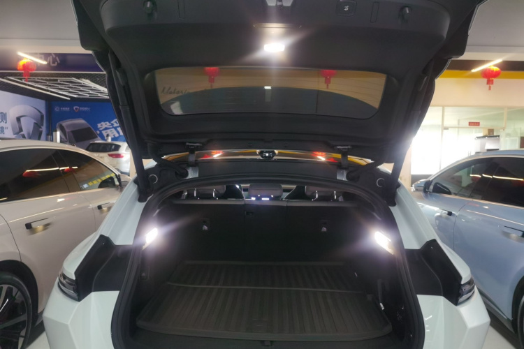 蔚来ET5T 2024款 75kWh Touring机舱底盘23