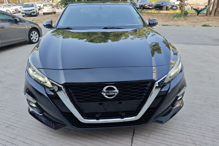 日产 天籁 2019款 2.0L XL 舒适版车身外观2