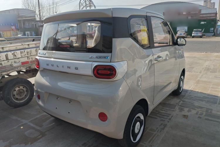 五菱汽车 宏光MINIEV 2024款 第三代 215km 青春版车身外观6005