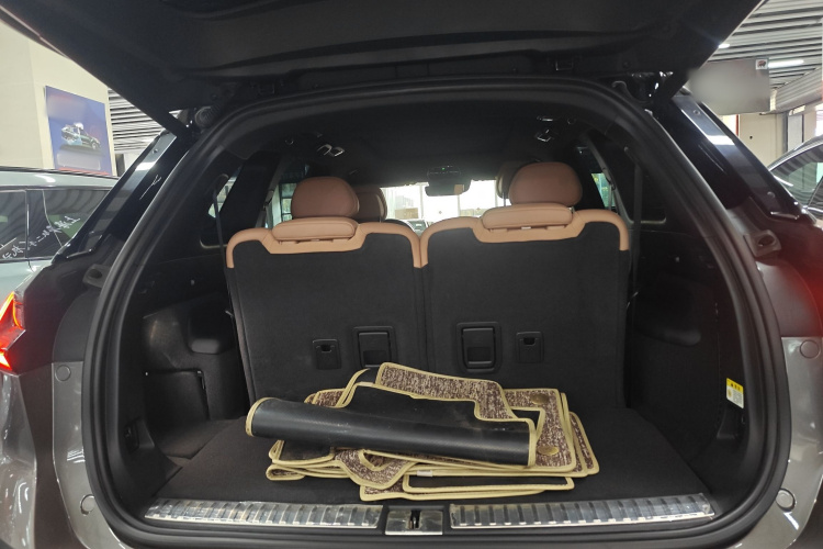 蔚来ES8 2020款 580KM 六座版机舱底盘23