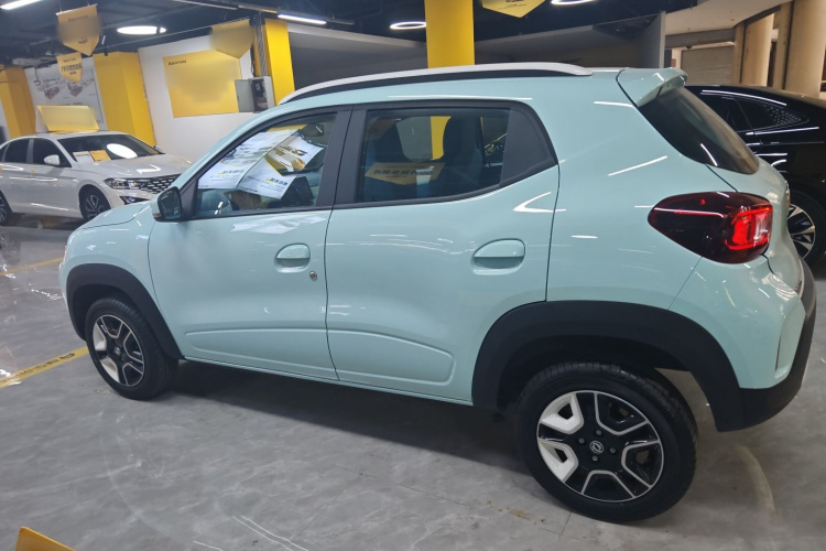 东风纳米EX1 2023款 PRO 轻风版闪电型车身外观4