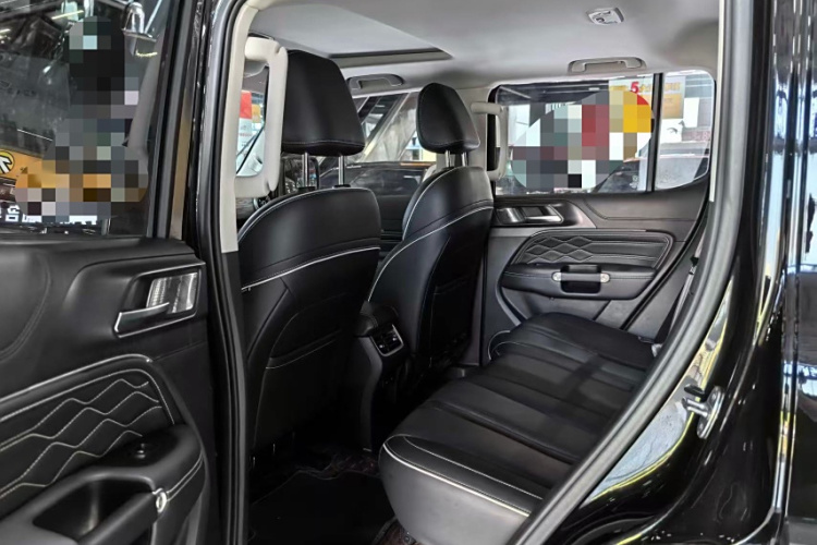 坦克300 2021款 越野版 2.0T 征服者中控内饰7004