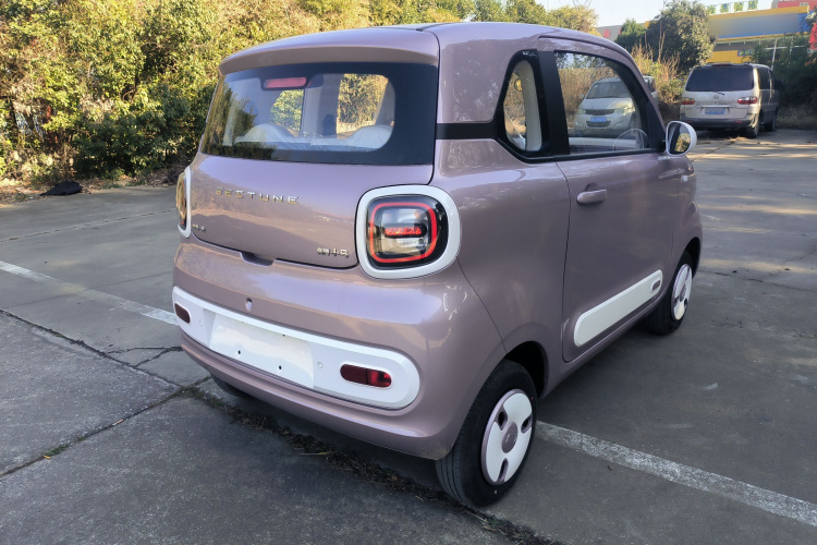 奔腾小马 2026款 222km 炫彩马车身外观7