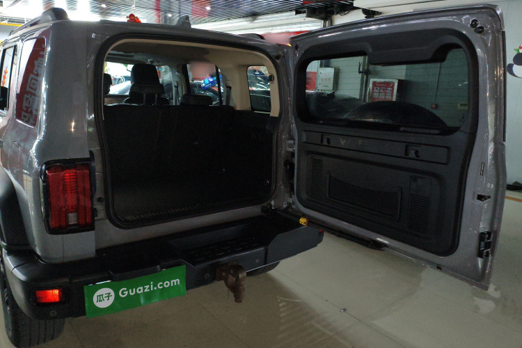 坦克300 2021款 越野版 2.0T 挑战者局部细节23