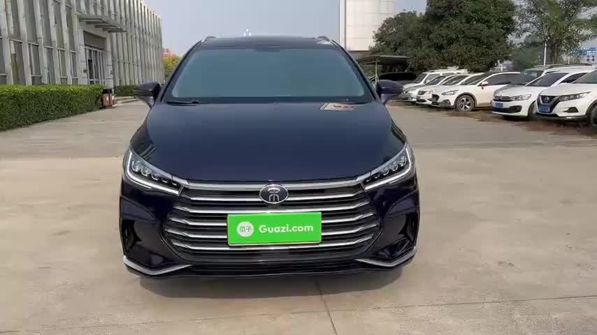 比亚迪 宋MAX 2021款 升级版 1.5T 自动豪华型 7座实拍1